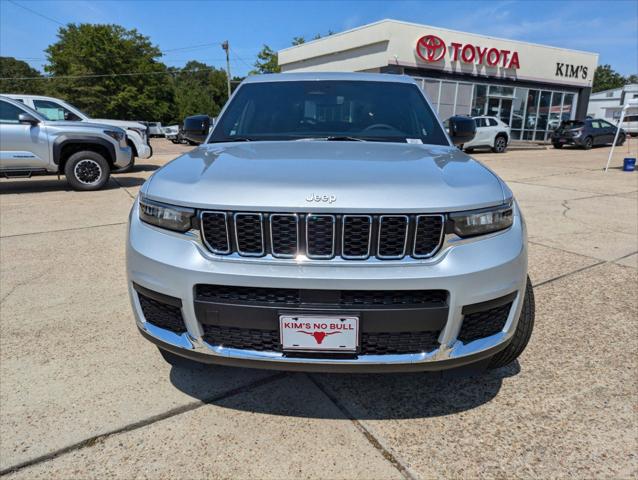 2024 Jeep Grand Cherokee GRAND CHEROKEE L LAREDO X 4X4