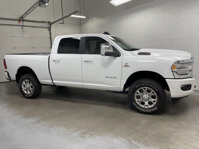 2023 RAM 2500 Laramie Crew Cab 4x4 64 Box