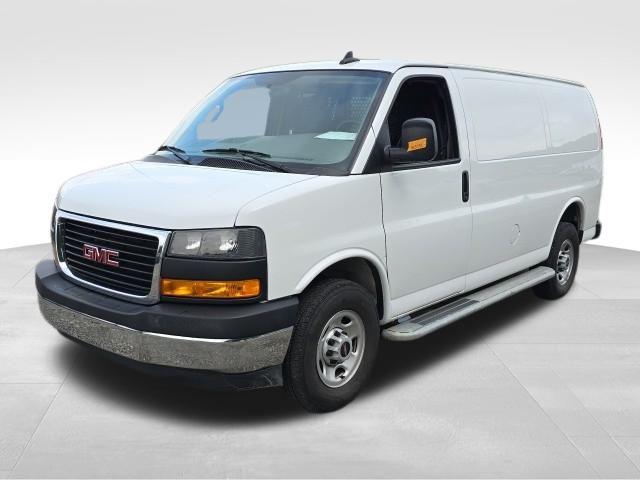 2022 GMC Savana Cargo