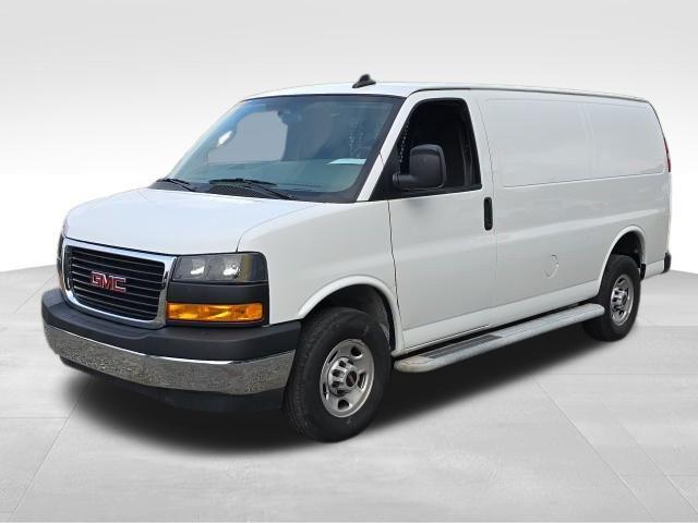 2022 GMC Savana Cargo