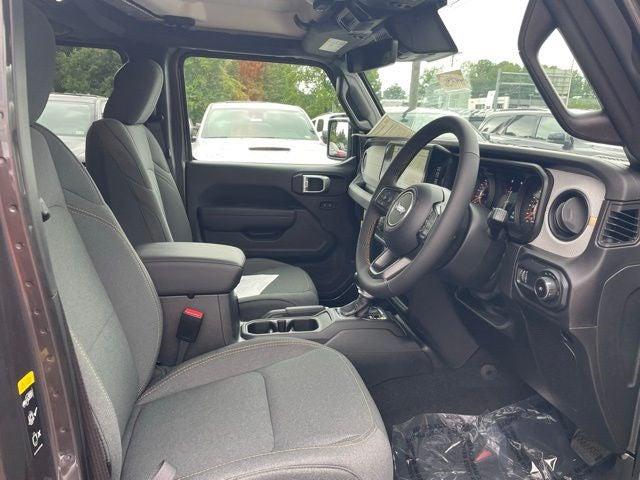 2024 Jeep Wrangler 4-Door Sport RHD 4x4
