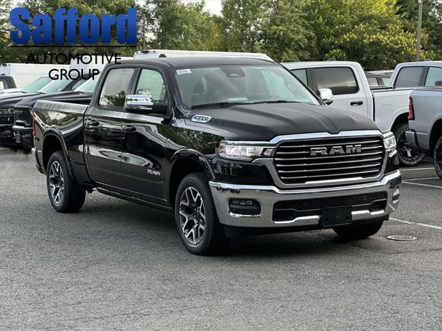 2025 RAM Ram 1500 RAM 1500 LARAMIE CREW CAB 4X4 64 BOX