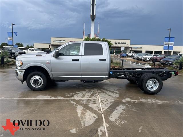 2024 RAM Ram 3500 Chassis Cab RAM 3500 TRADESMAN CREW CAB CHASSIS 4X4 60 CA