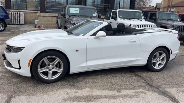 2023 Chevrolet Camaro RWD Convertible 1LT