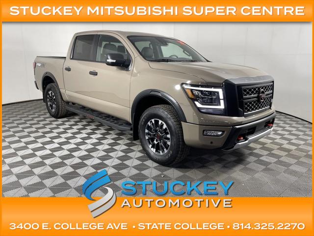 2024 Nissan TITAN Crew Cab PRO-4X 4x4