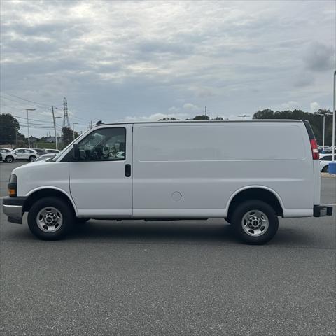 2022 GMC Savana Cargo RWD 2500 Regular Wheelbase Work Van