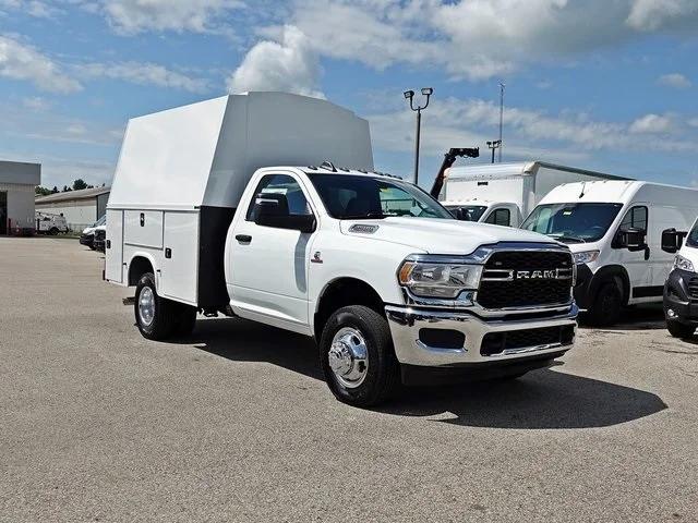 2024 RAM Ram 3500 Chassis Cab RAM 3500 TRADESMAN CHASSIS REGULAR CAB 4X4 60 CA