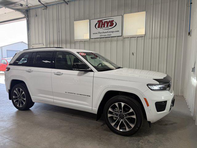 2023 Jeep Grand Cherokee Overland 4x4 2023 Jeep Grand Cherokee Overland 4x4