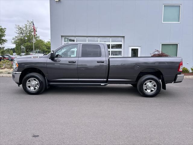 2024 RAM 3500 Tradesman Crew Cab 4x4 8 Box