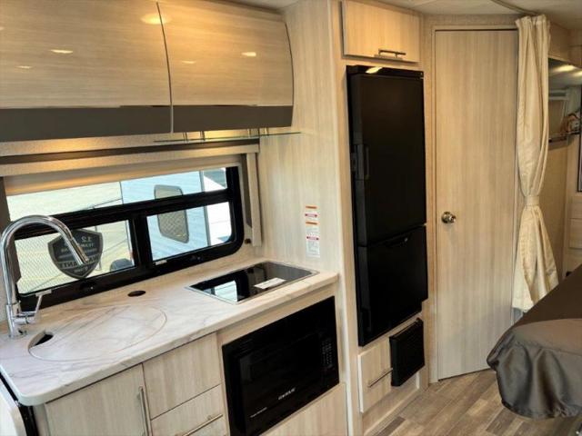 2024 Ford Transit Cutaway Unknown