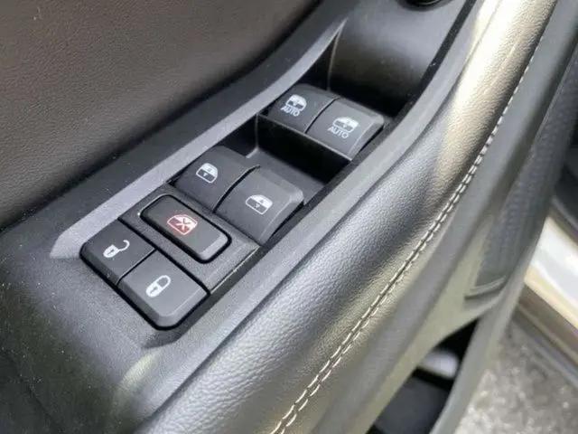 2023 Jeep Grand Cherokee Laredo 4x4
