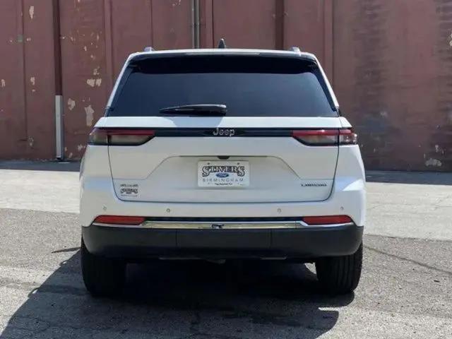 2023 Jeep Grand Cherokee Laredo 4x4