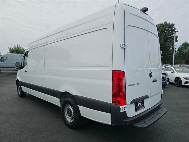 2023 Mercedes-Benz Sprinter 2500 High Roof 4-Cyl Gas