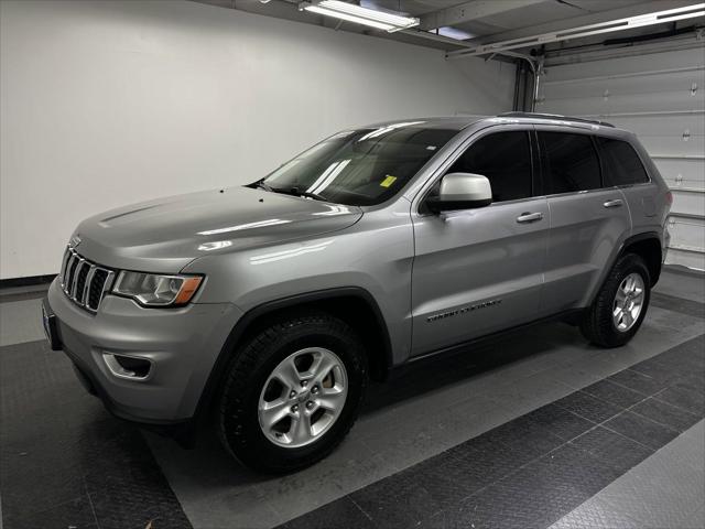 2017 Jeep Grand Cherokee Laredo 4x2