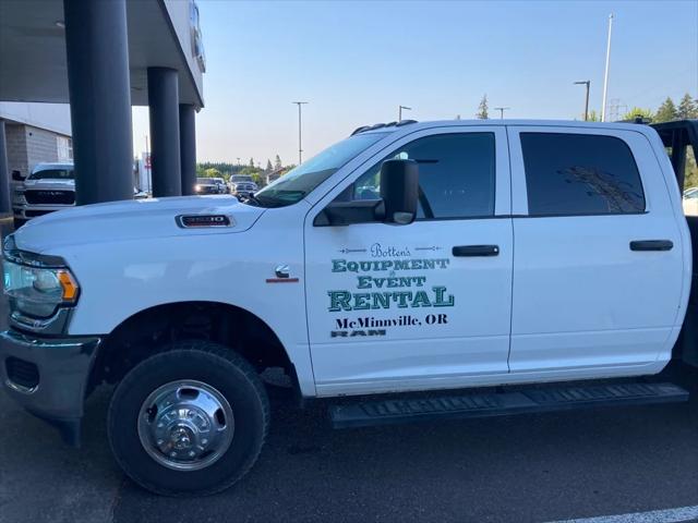 2020 RAM 3500 Tradesman Crew Cab 4x4 8 Box