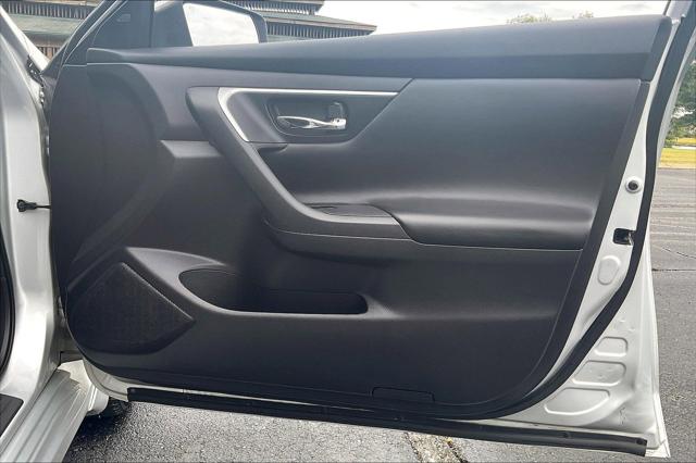 Used 2017 Nissan Altima For Sale in Olive Branch, MS