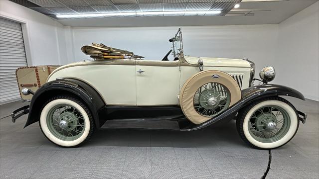 1931 Ford Model A Convertible 18