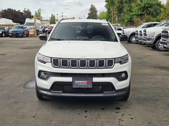 2025 Jeep Compass COMPASS LATITUDE 4X4