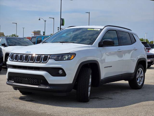 2025 Jeep Compass COMPASS LATITUDE 4X4