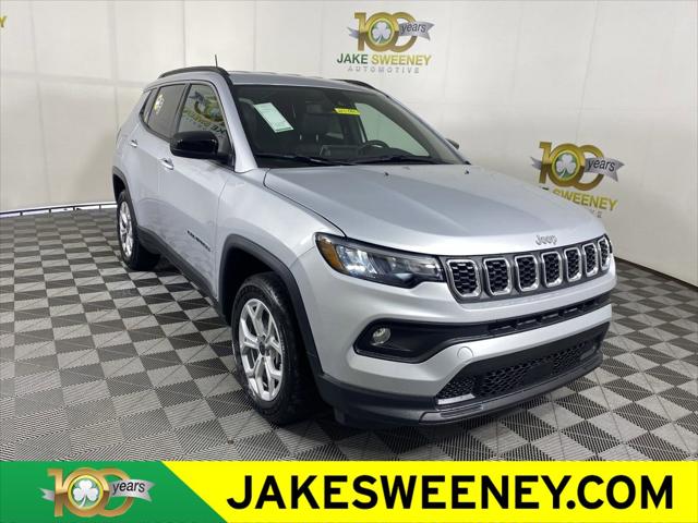 2025 Jeep Compass COMPASS LATITUDE 4X4