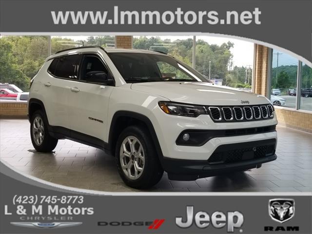 2025 Jeep Compass COMPASS LATITUDE 4X4