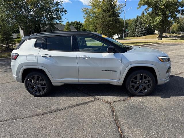 2025 Jeep Compass COMPASS LIMITED 4X4