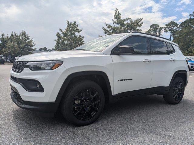2025 Jeep Compass COMPASS LATITUDE 4X4