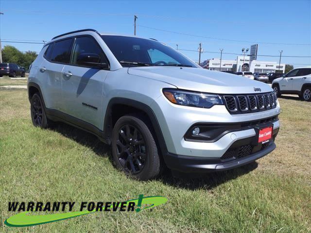 2025 Jeep Compass COMPASS LATITUDE 4X4