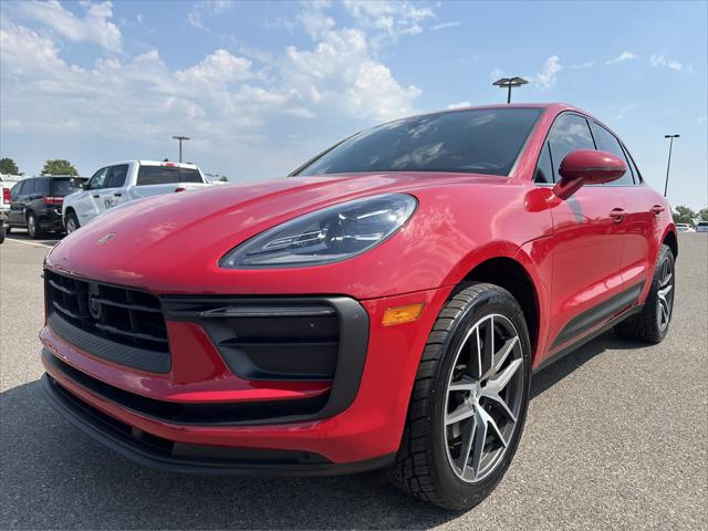 2022 Porsche Macan 