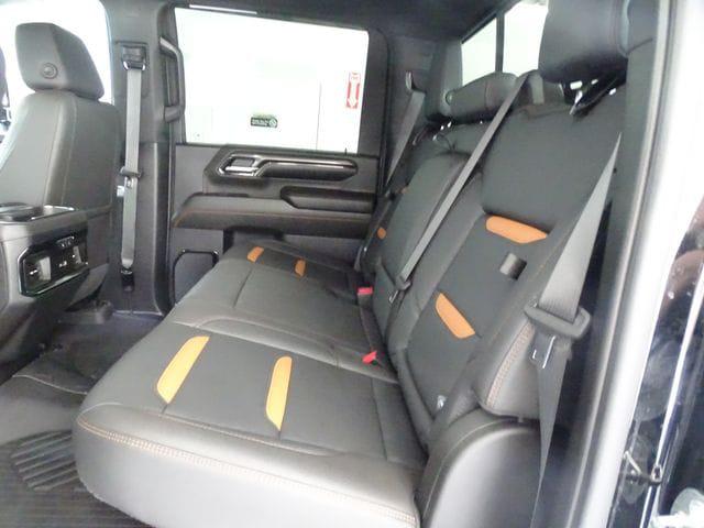 2024 GMC Sierra 2500HD 4WD Crew Cab Standard Bed AT4