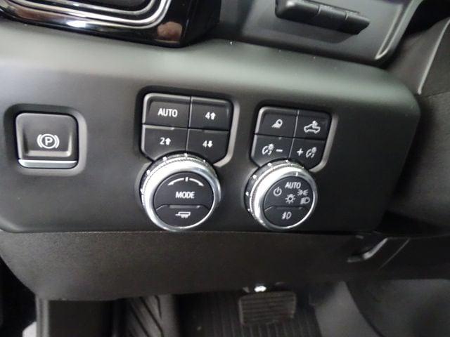 2024 GMC Sierra 2500HD 4WD Crew Cab Standard Bed AT4