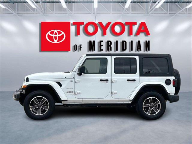 2023 Jeep Wrangler 4-Door Sahara 4x4