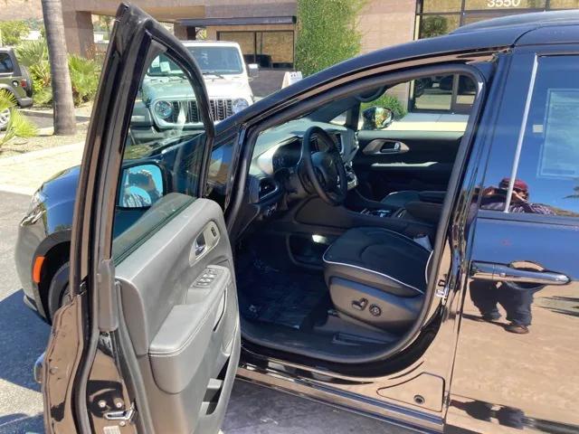 2024 Chrysler Pacifica PACIFICA LIMITED