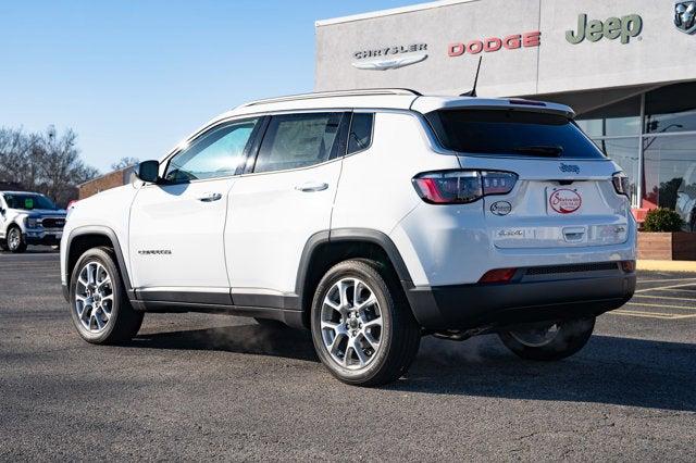 2025 Jeep Compass COMPASS LATITUDE 4X4