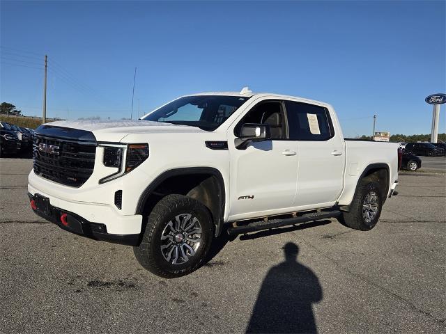 2023 GMC Sierra 1500 4WD Crew Cab Short Box AT4