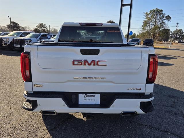 2023 GMC Sierra 1500 4WD Crew Cab Short Box AT4