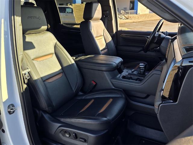 2023 GMC Sierra 1500 4WD Crew Cab Short Box AT4
