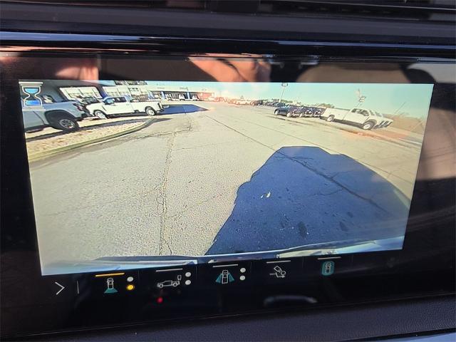 2023 GMC Sierra 1500 4WD Crew Cab Short Box AT4