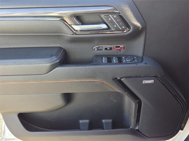2023 GMC Sierra 1500 4WD Crew Cab Short Box AT4