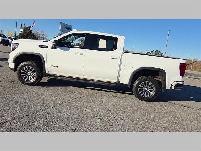2023 GMC Sierra 1500 4WD Crew Cab Short Box AT4