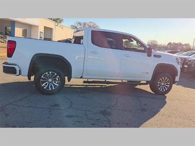 2023 GMC Sierra 1500 4WD Crew Cab Short Box AT4