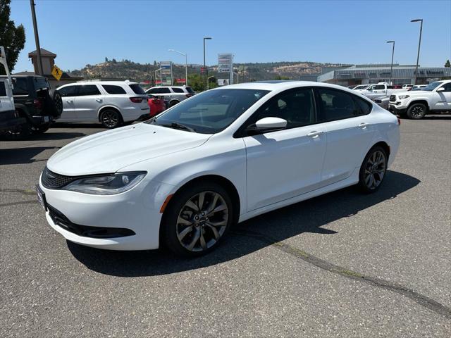 2015 Chrysler 200 S