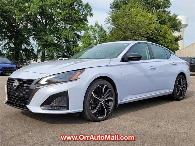 2023 Nissan Altima SR FWD