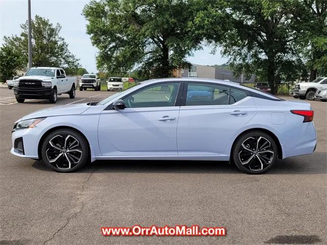 2023 Nissan Altima SR FWD
