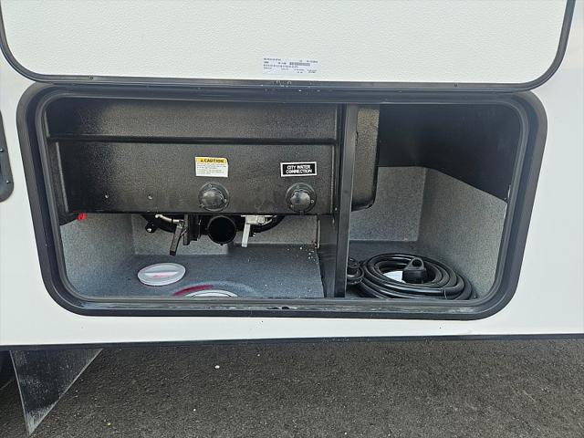 2025 Ford E-450 Cutaway Unknown