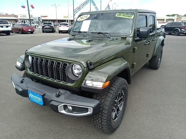 2024 Jeep Gladiator Sport S