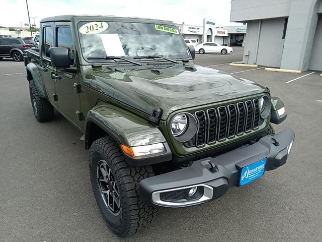 2024 Jeep Gladiator Sport S