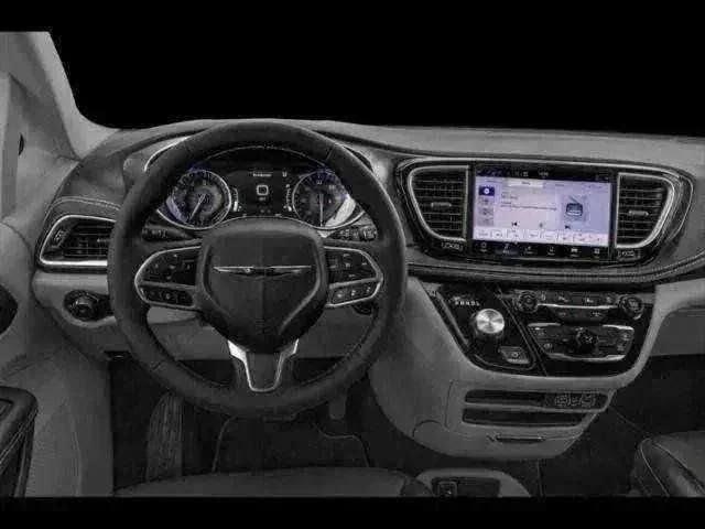 2024 Chrysler Pacifica Touring