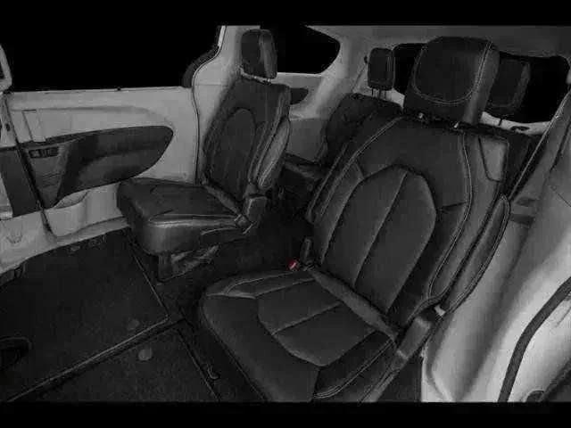 2024 Chrysler Pacifica Touring