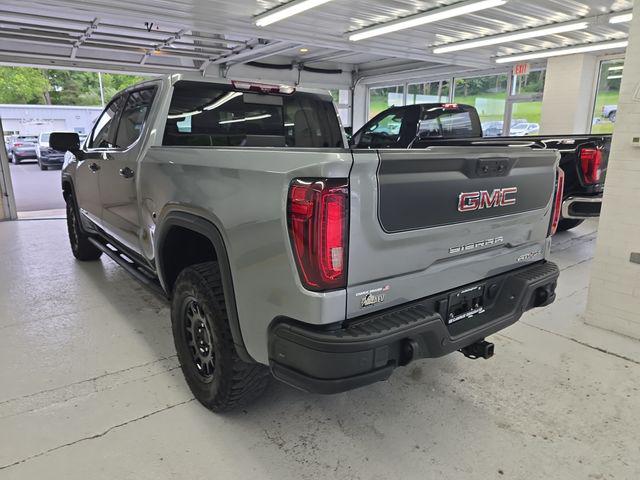 2023 GMC Sierra 1500 4WD Crew Cab Short Box AT4X
